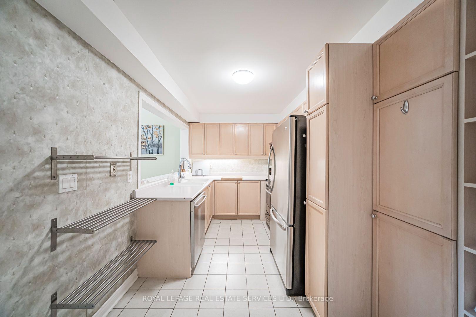 2250 Rockingham Drive 38
