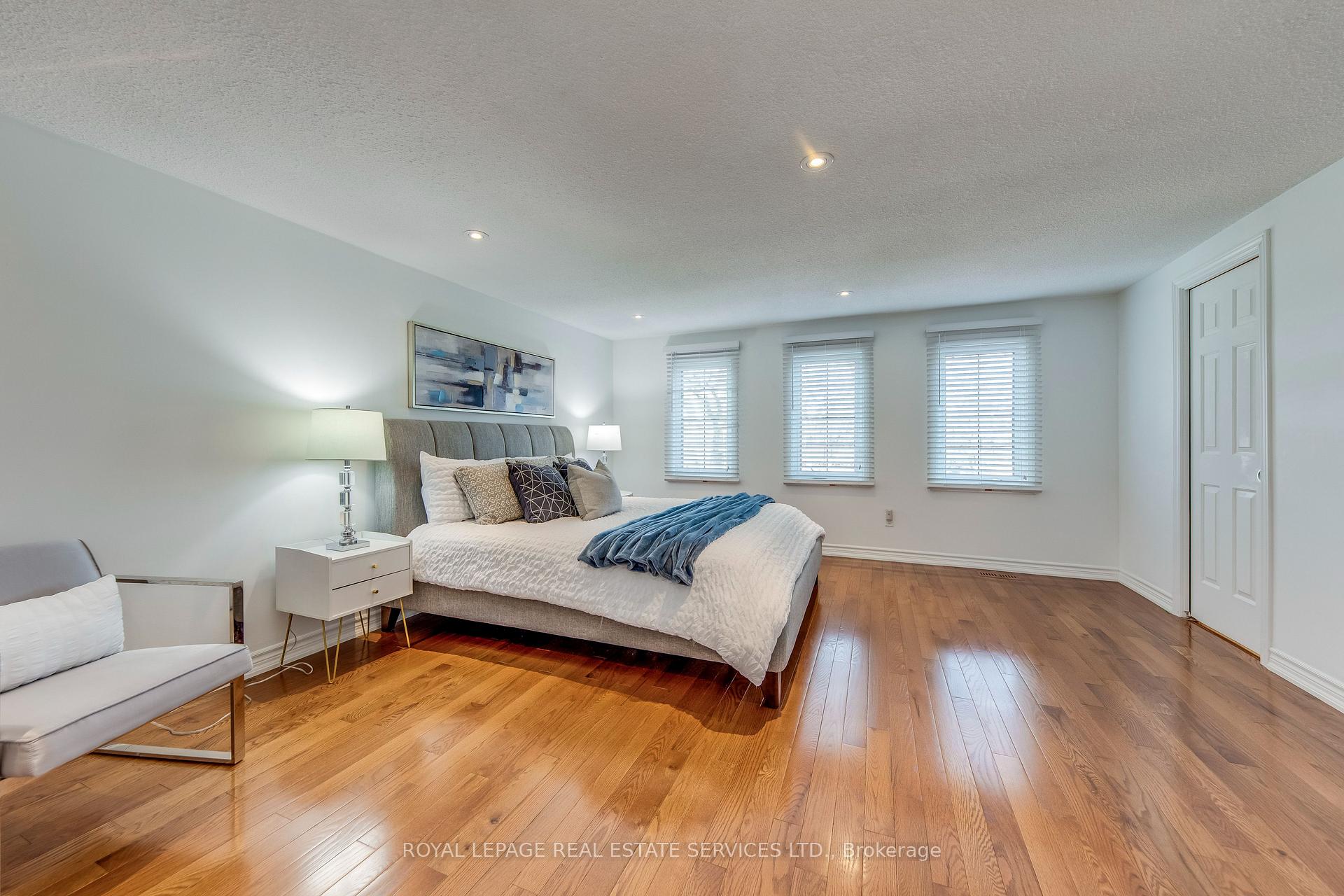 3390 Chartrand Crescent