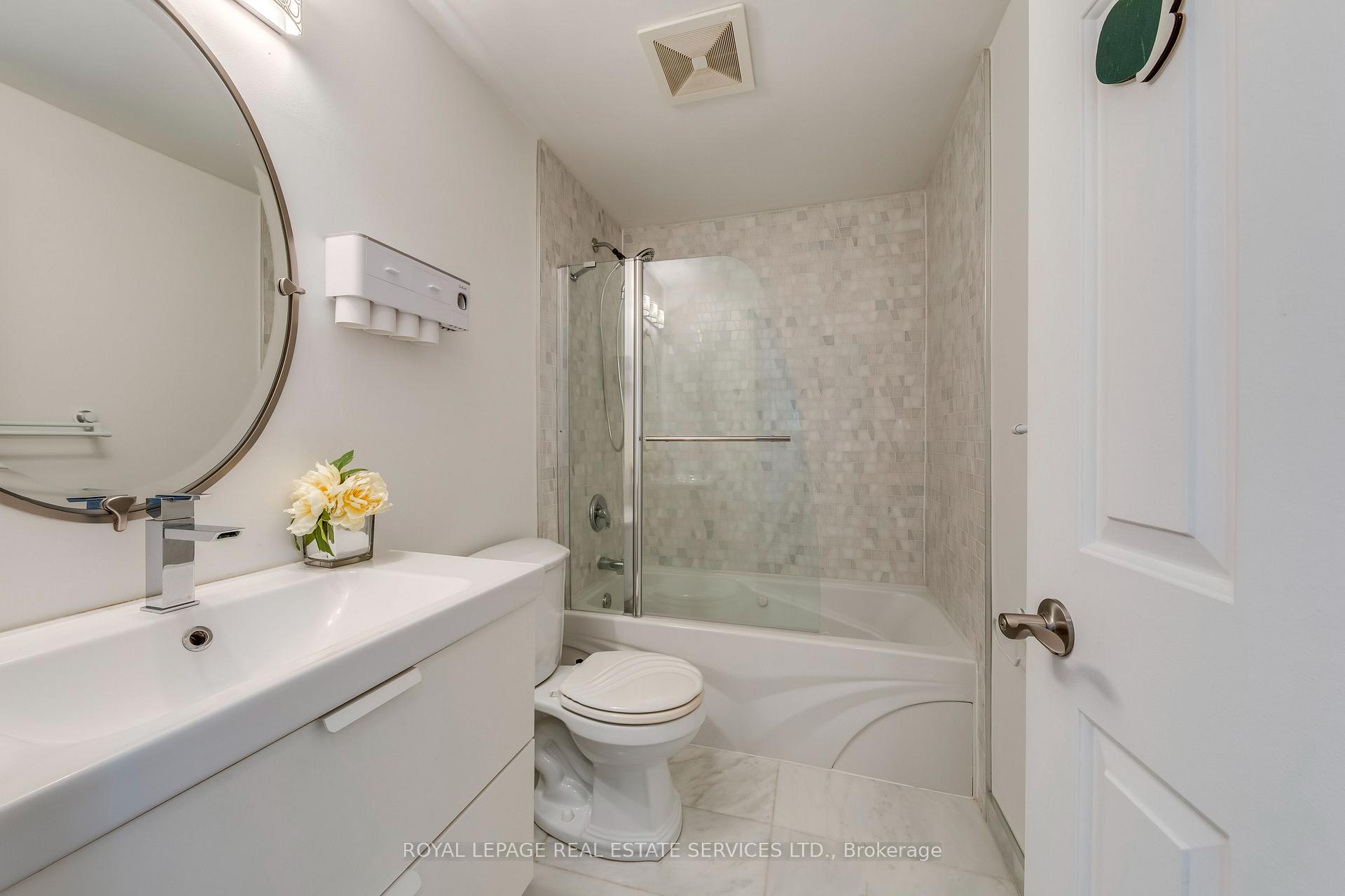 3390 Chartrand Crescent