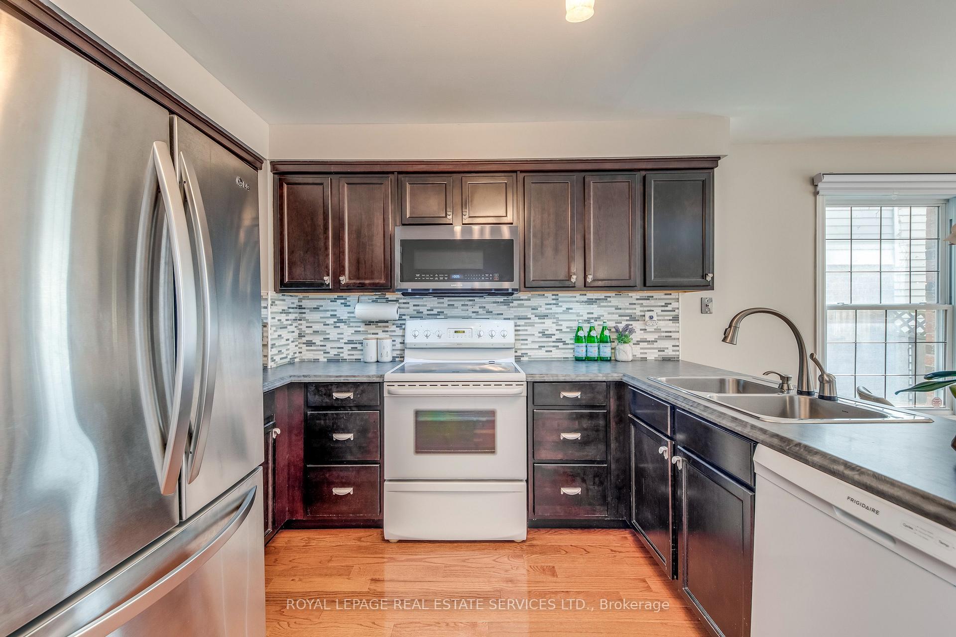 3390 Chartrand Crescent
