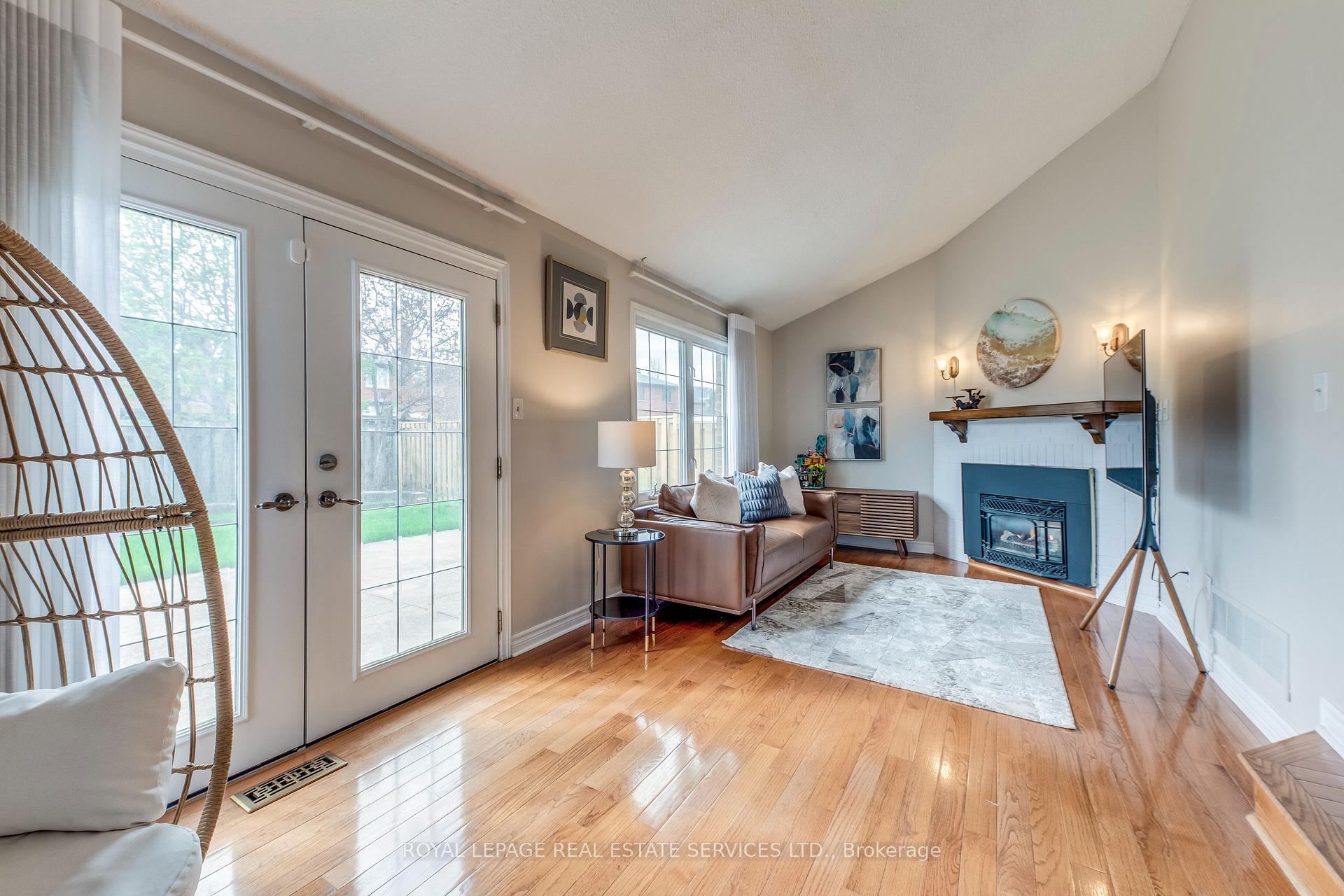 3390 Chartrand Crescent