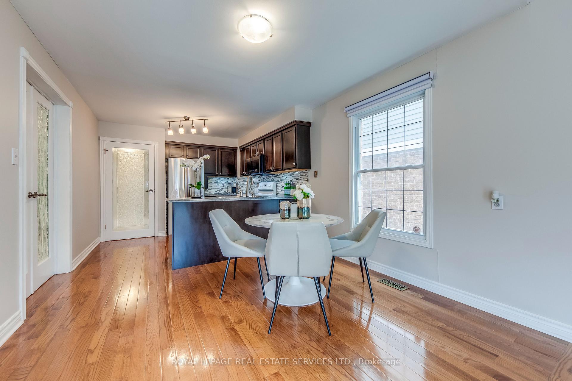 3390 Chartrand Crescent