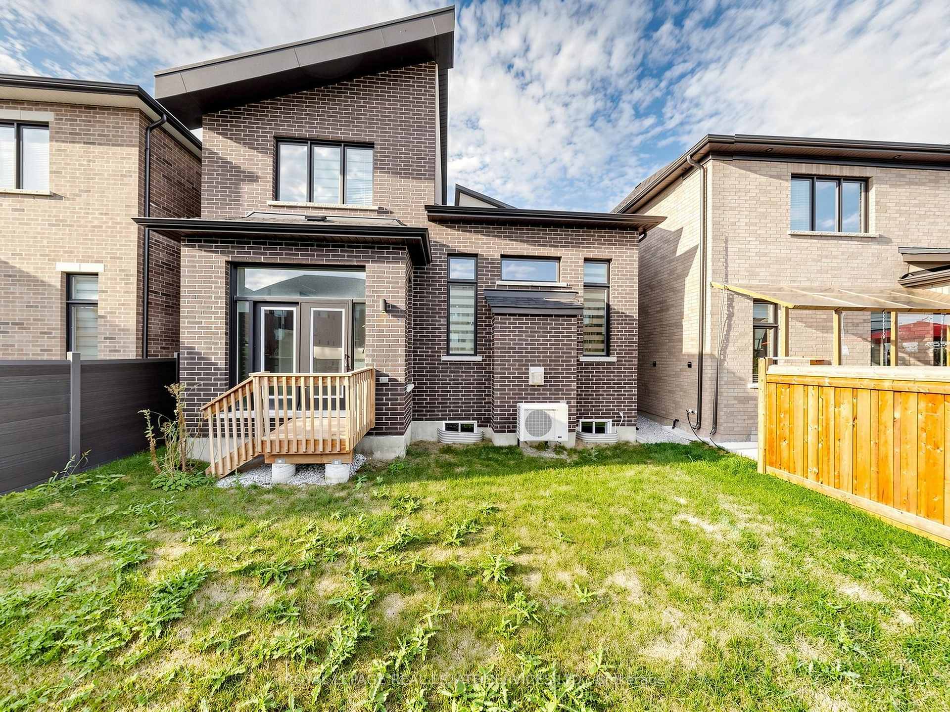 1340 Aymond Crescent