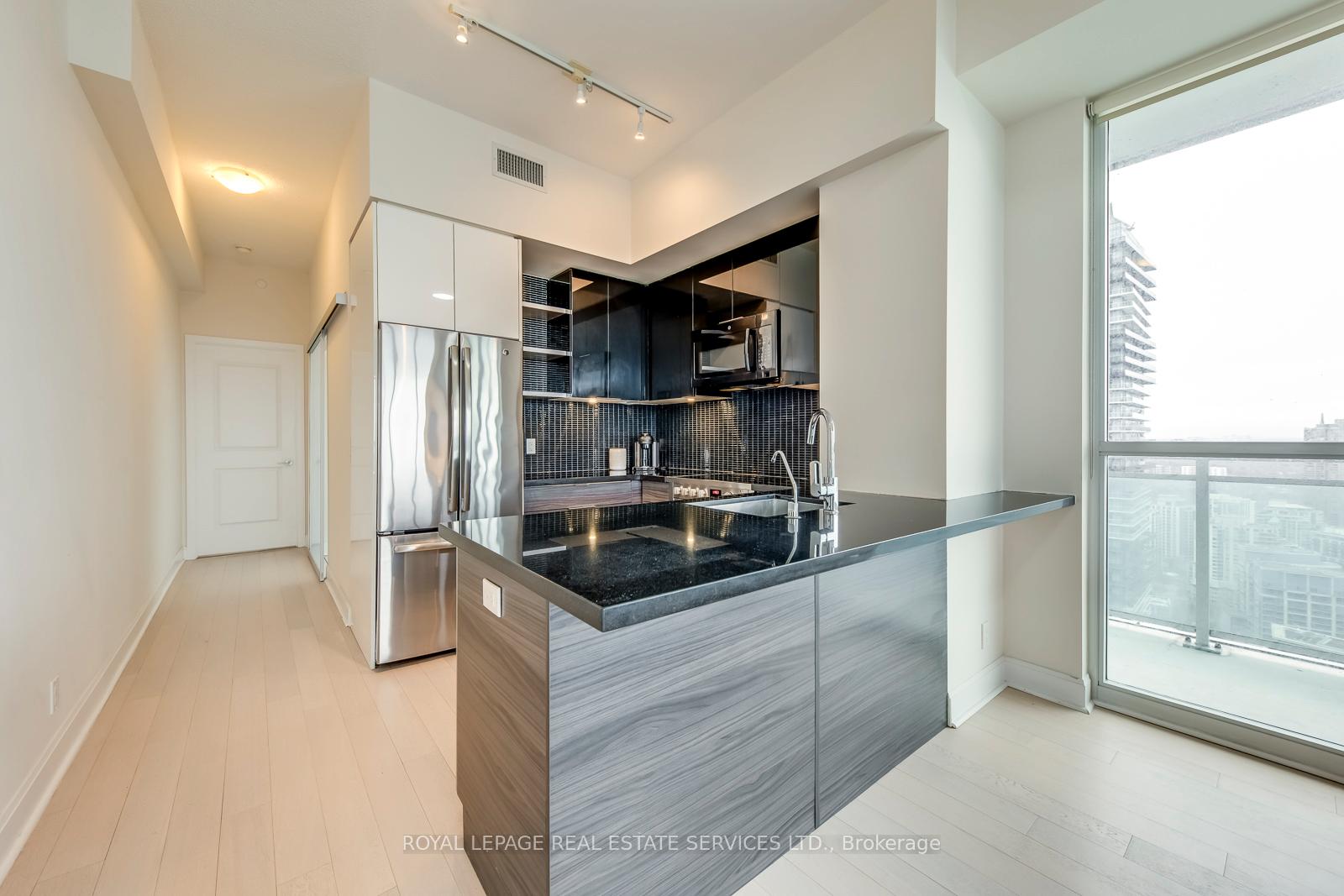 33 Shore Breeze Drive 3706, Toronto Unit: 3706