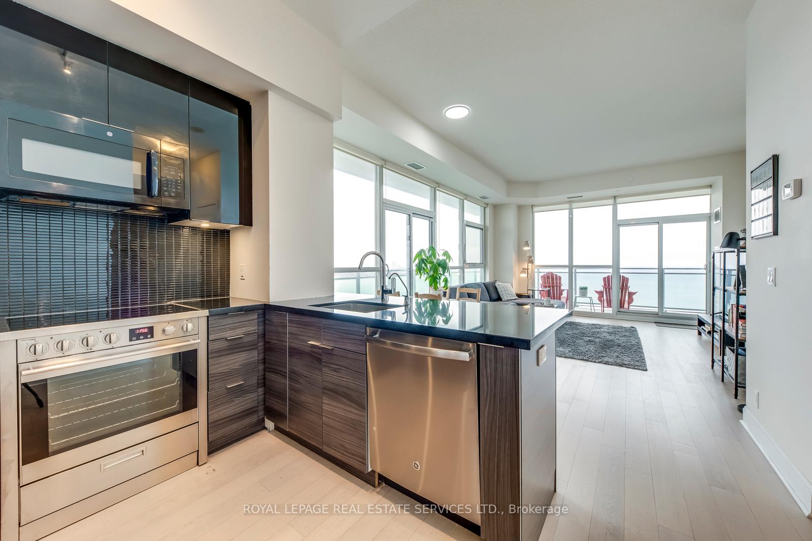 33 Shore Breeze Drive 3706, Toronto Unit: 3706