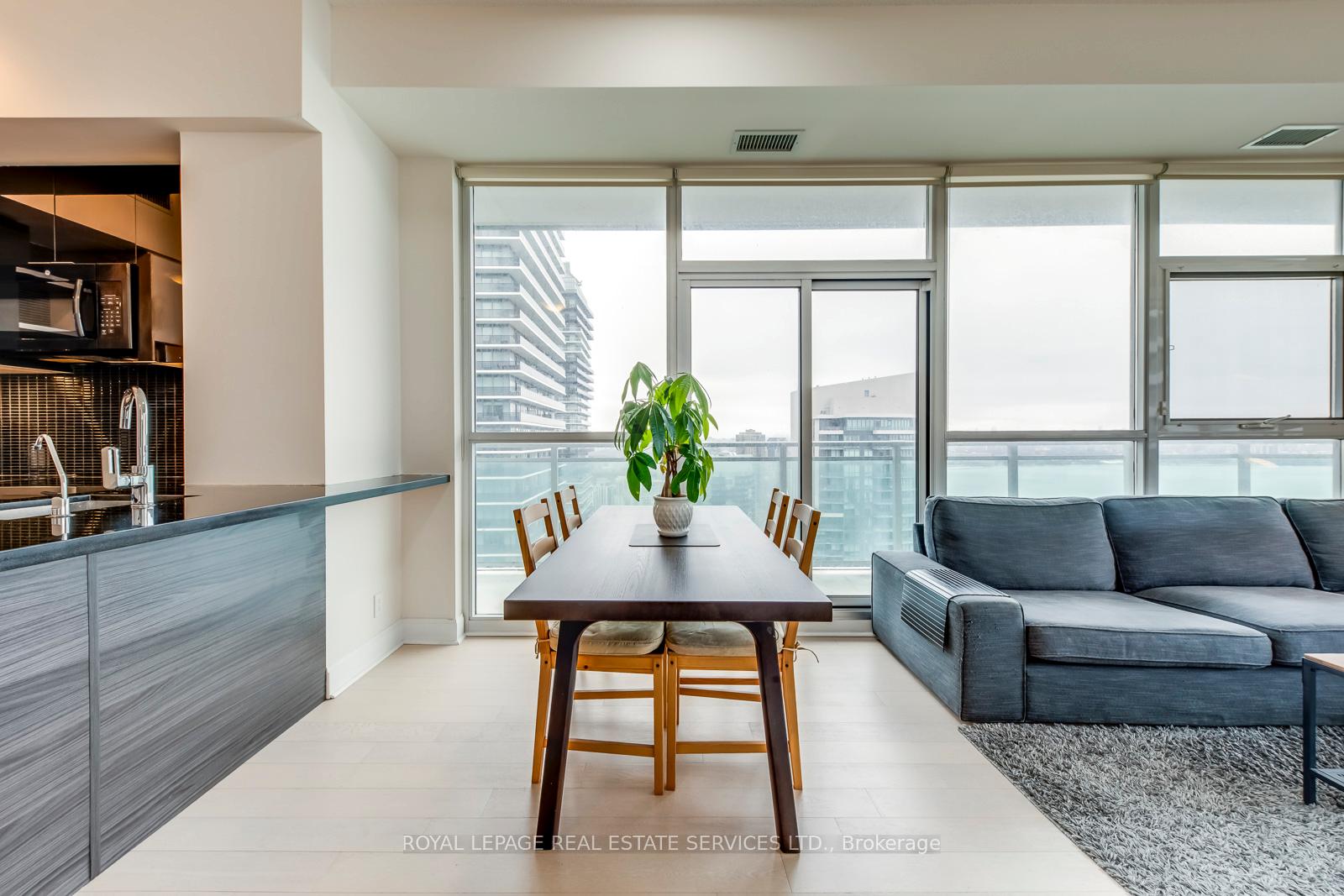 33 Shore Breeze Drive 3706, Toronto Unit: 3706