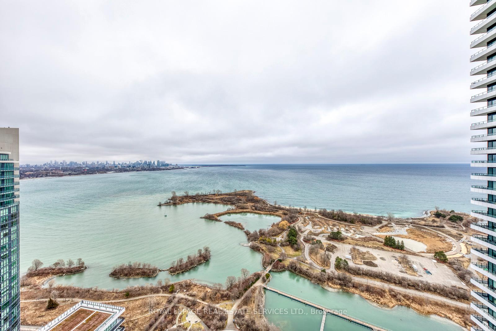 33 Shore Breeze Drive 3706, Toronto Unit: 3706