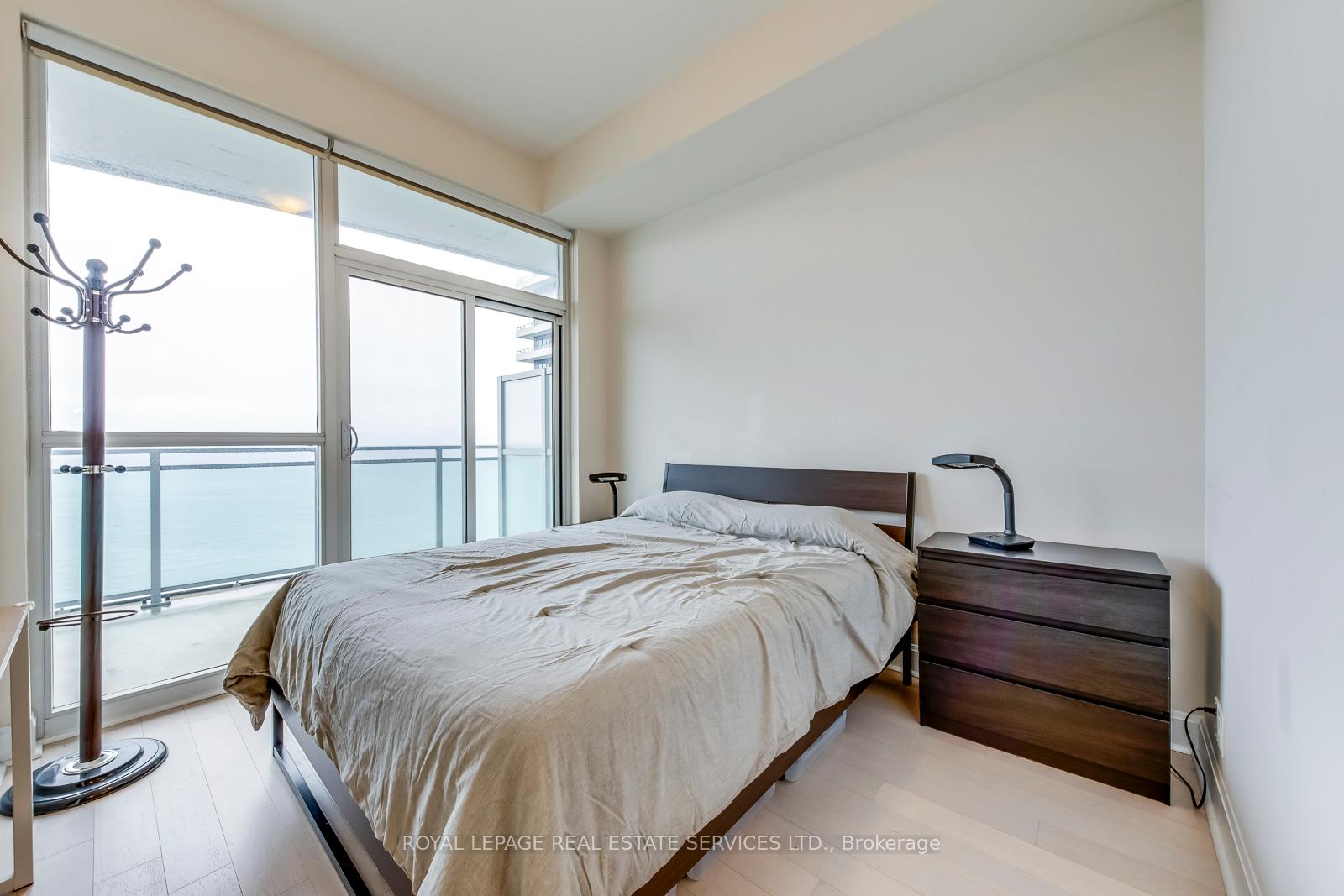 33 Shore Breeze Drive 3706, Toronto Unit: 3706