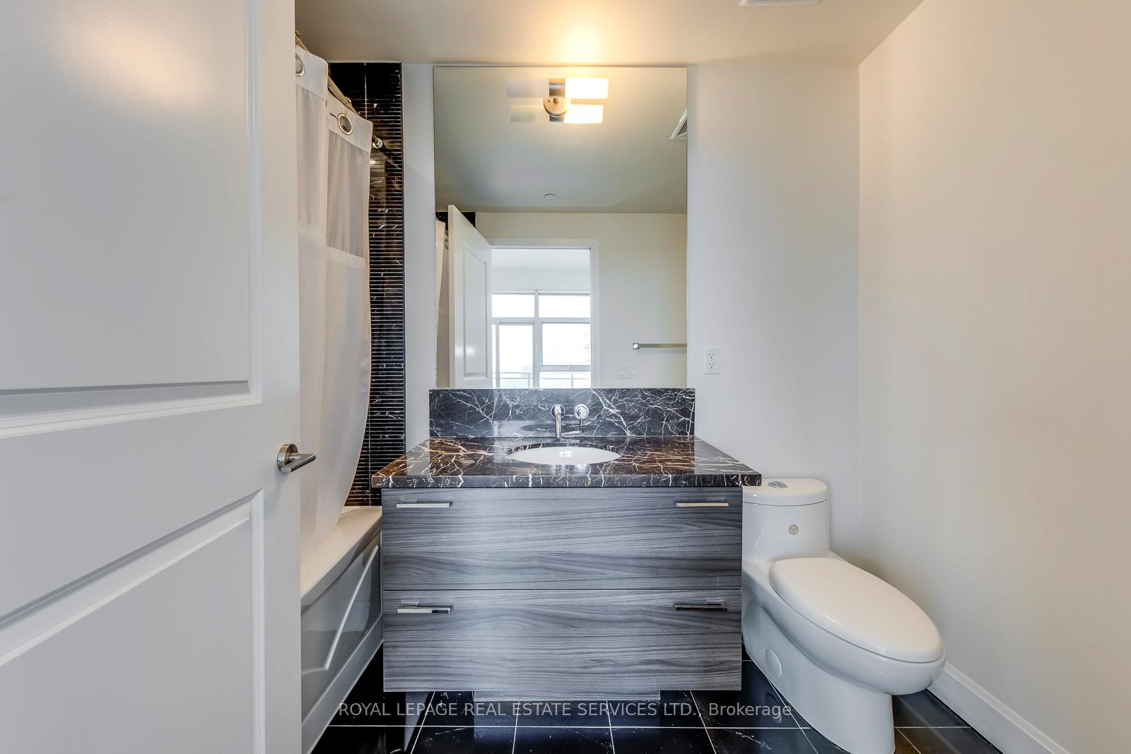 33 Shore Breeze Drive 3706, Toronto Unit: 3706