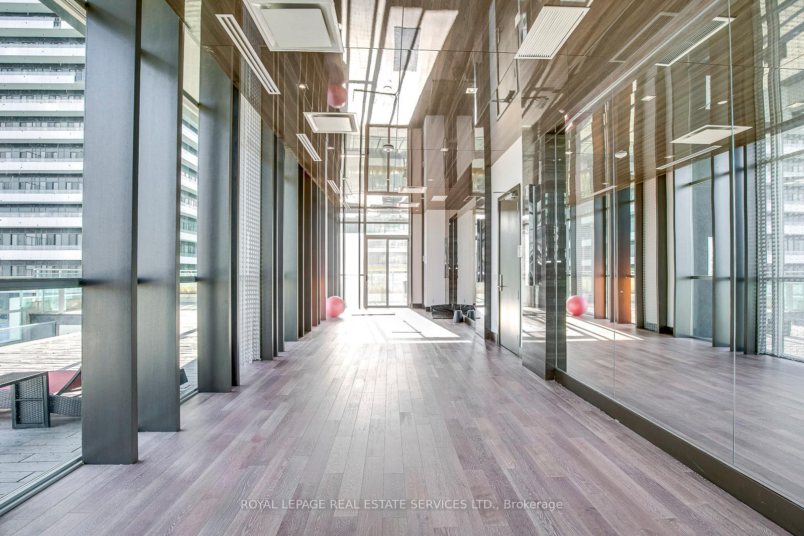 33 Shore Breeze Drive 3706, Toronto Unit: 3706