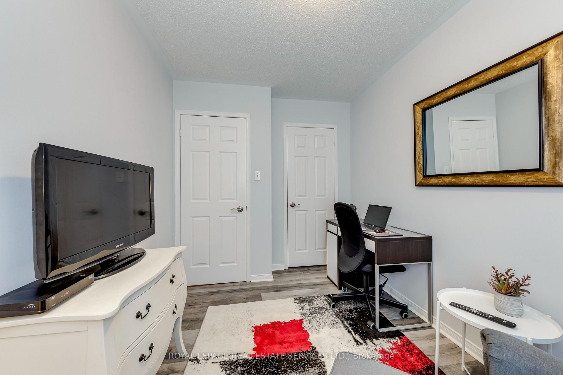 2360 Parkhaven Boulevard 17