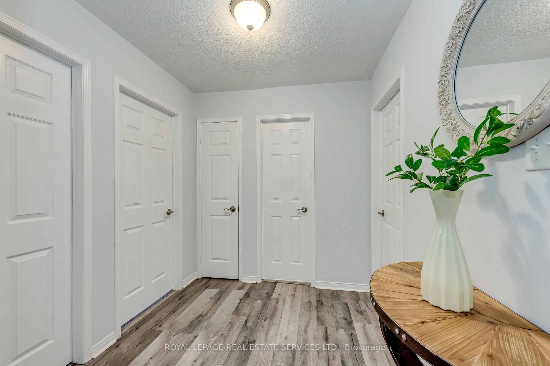 2360 Parkhaven Boulevard 17