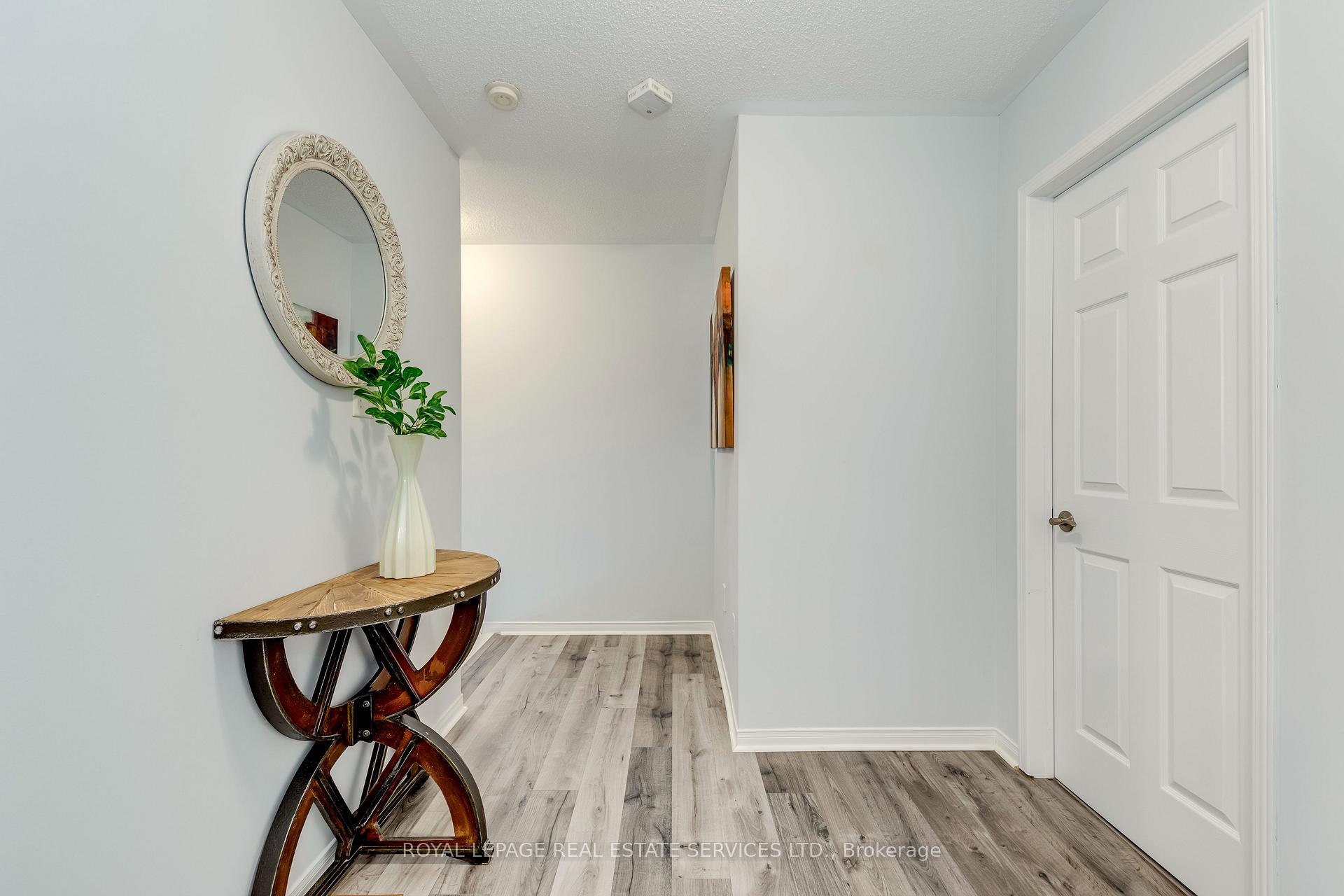 2360 Parkhaven Boulevard 17