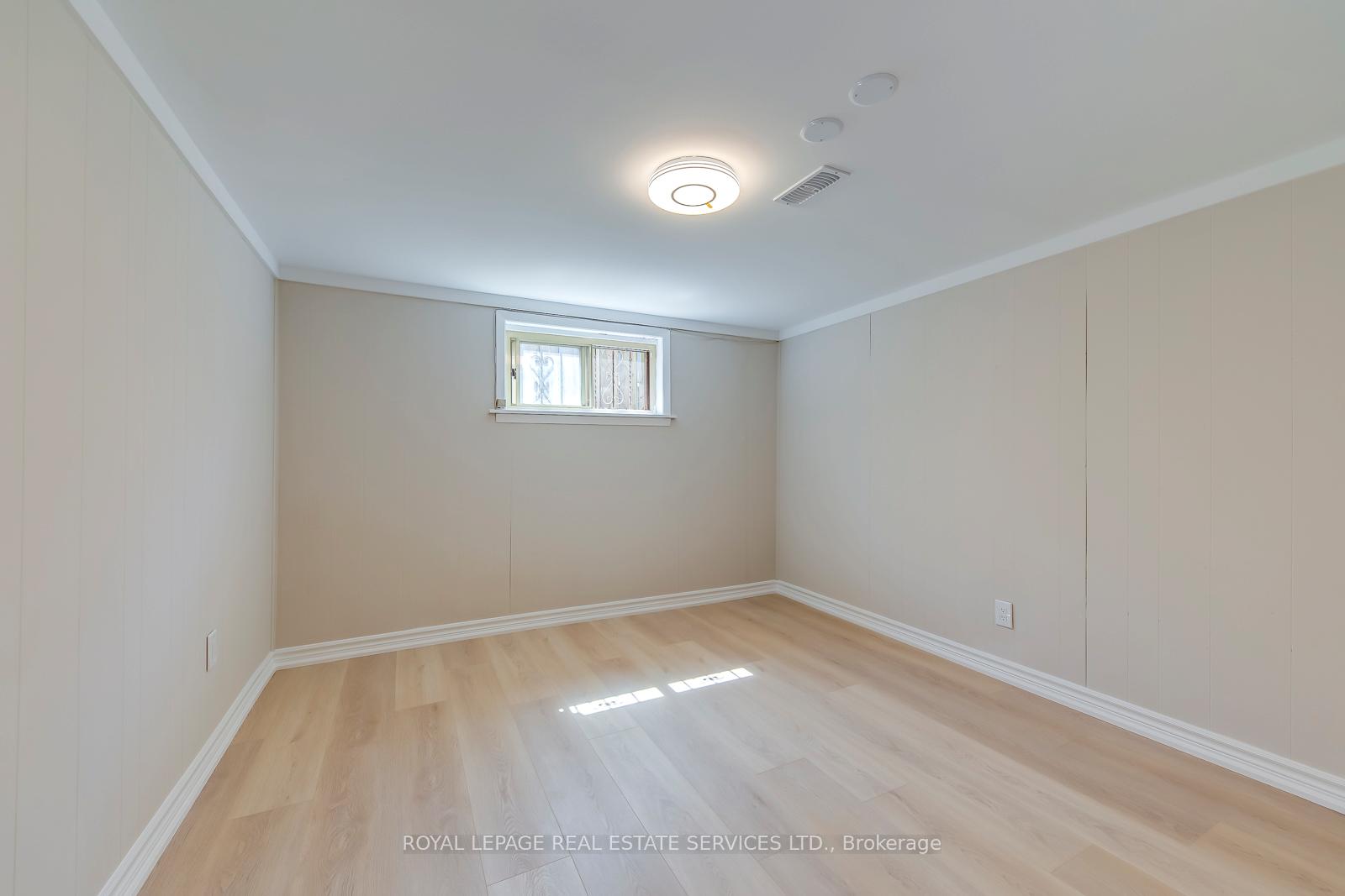 383 Wentworth Street BSMT