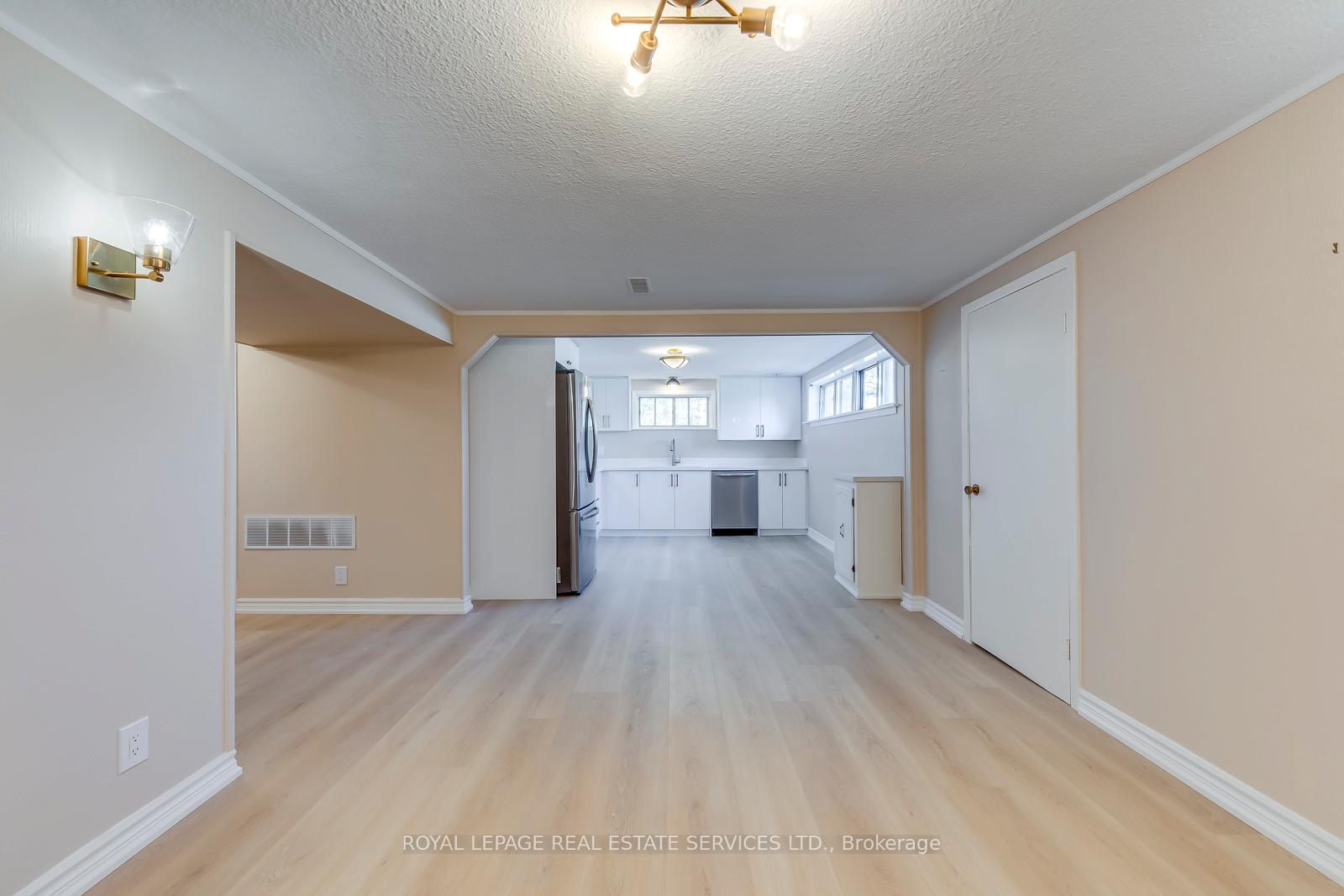 383 Wentworth Street BSMT