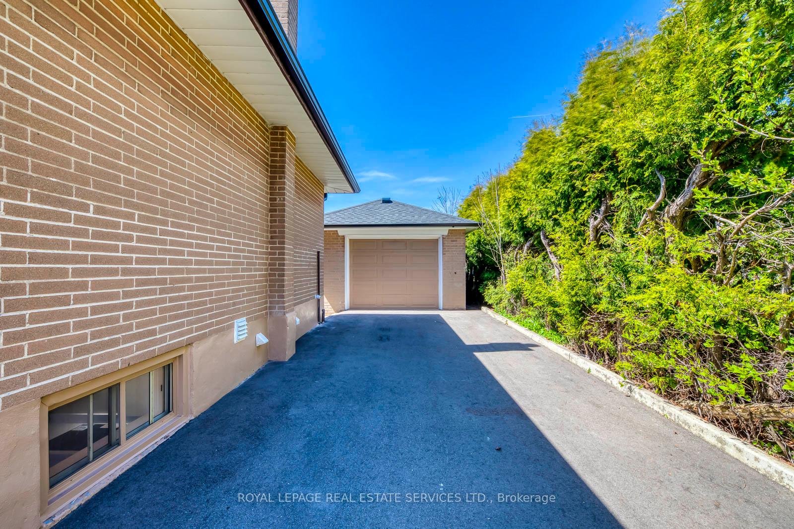 383 Wentworth Street BSMT