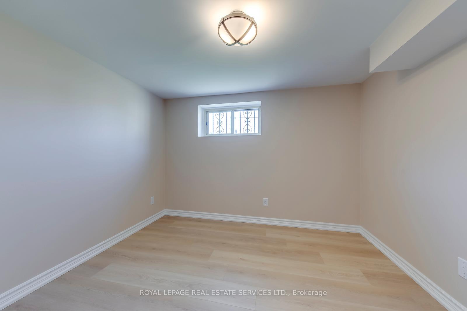 383 Wentworth Street BSMT