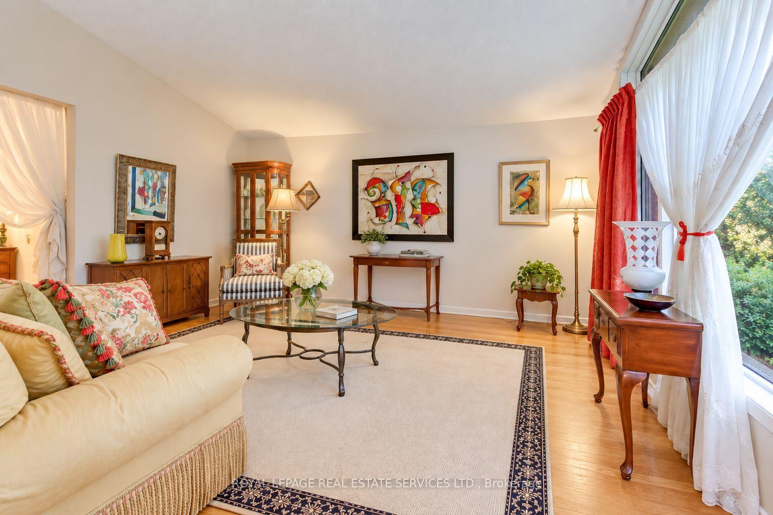 130 Solingate Drive