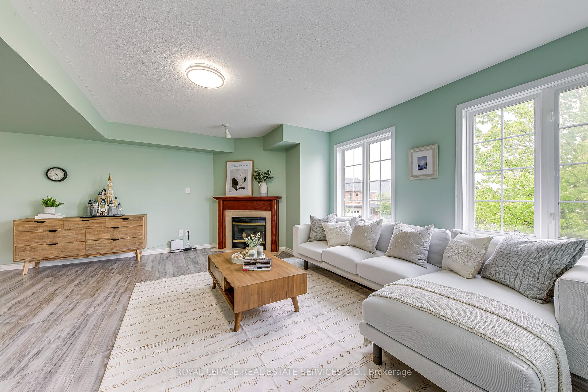 7 Southside Place #12