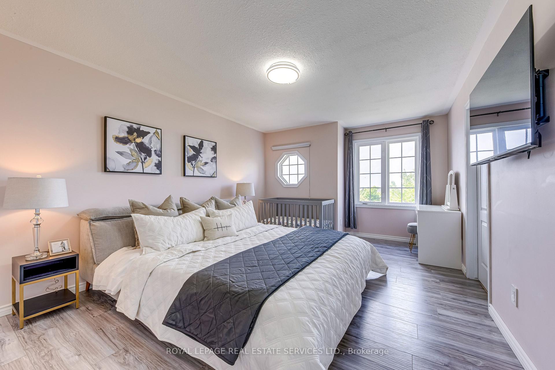 7 Southside Place #12