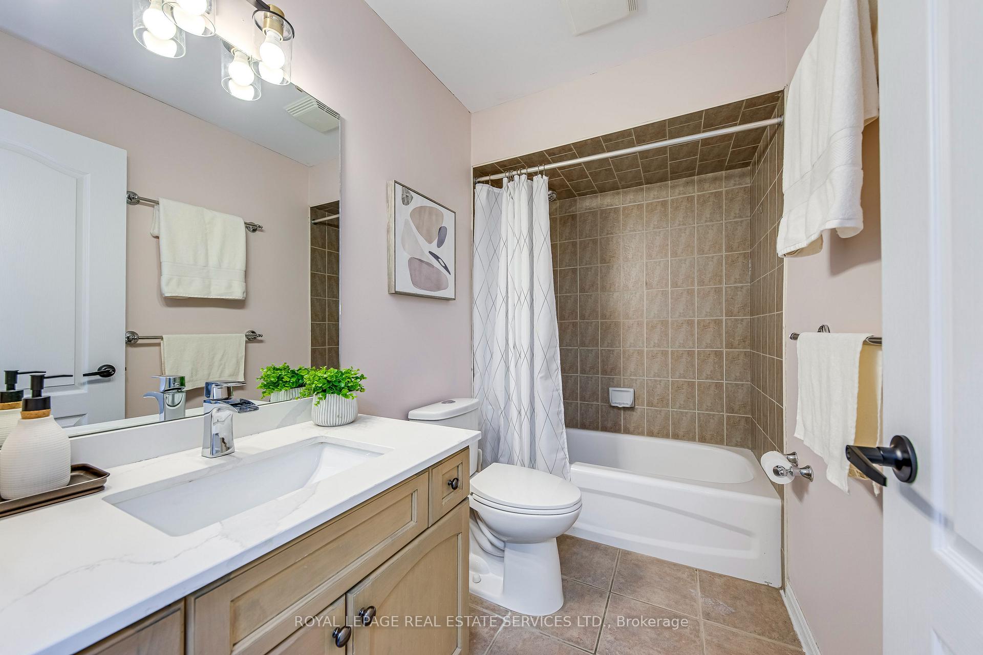 7 Southside Place #12