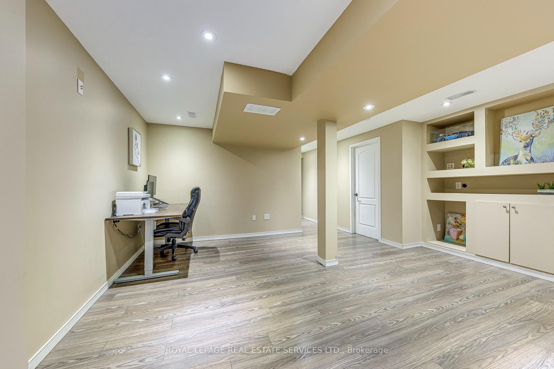 7 Southside Place #12