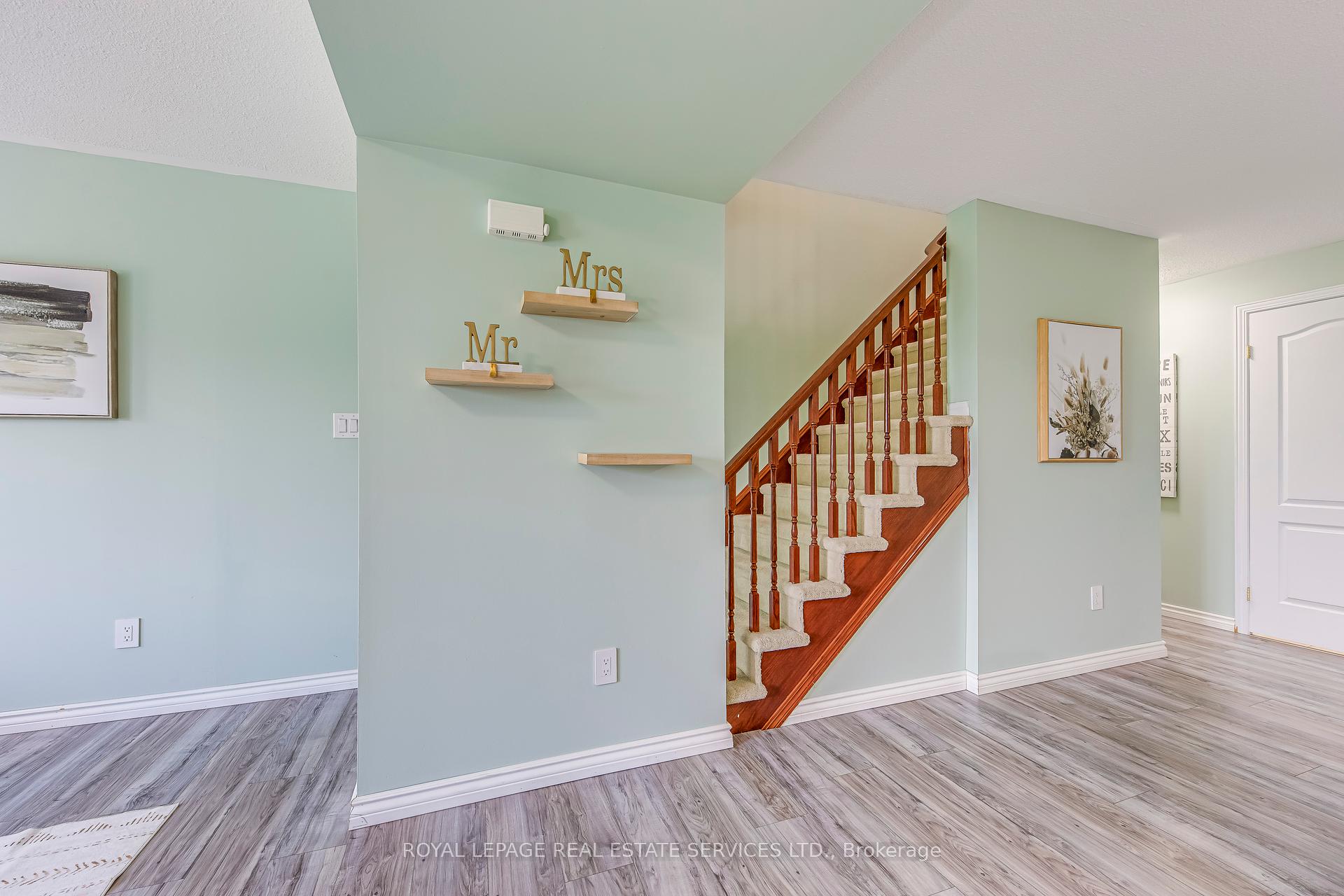 7 Southside Place 12