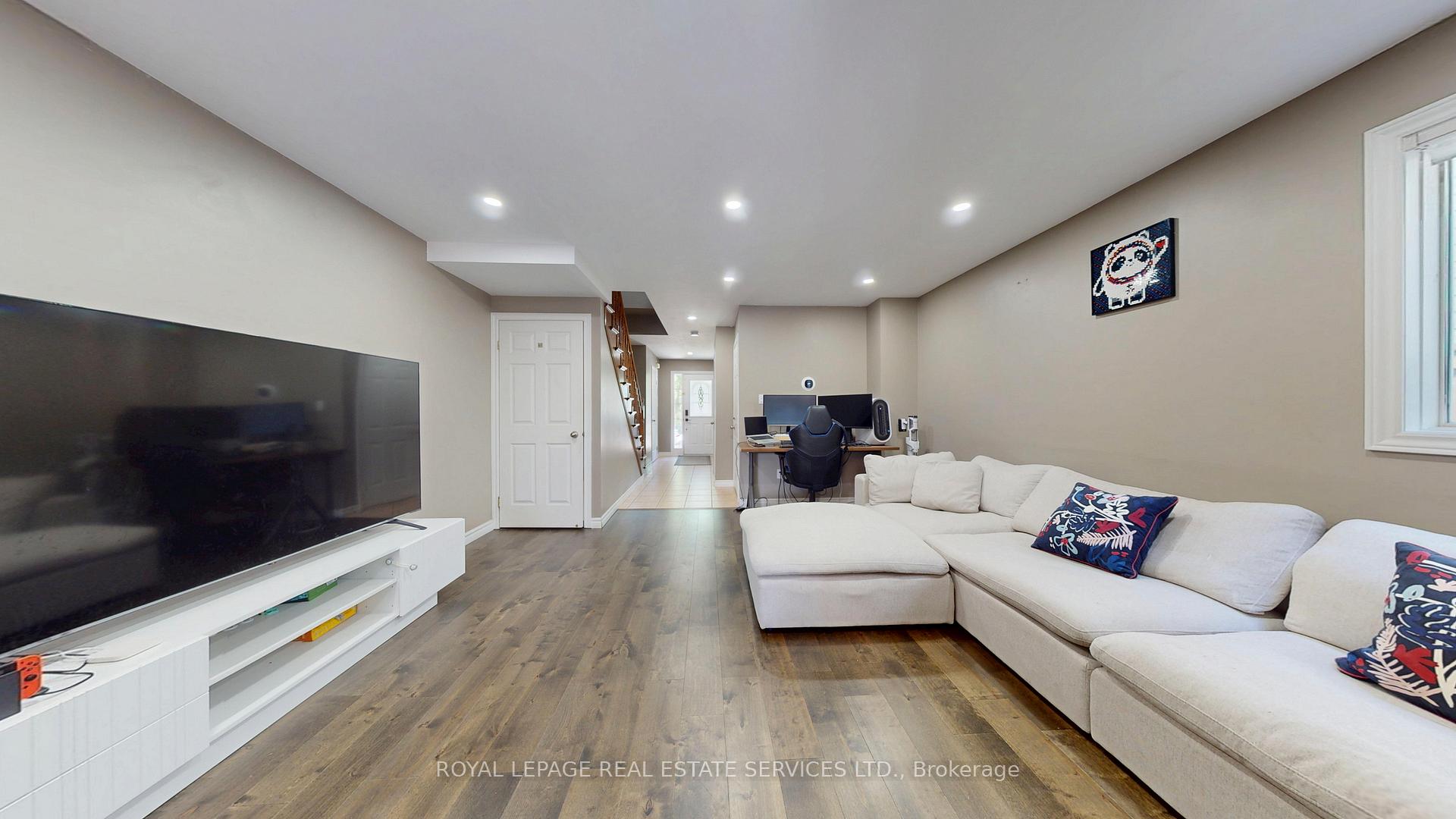65 Morwick Drive