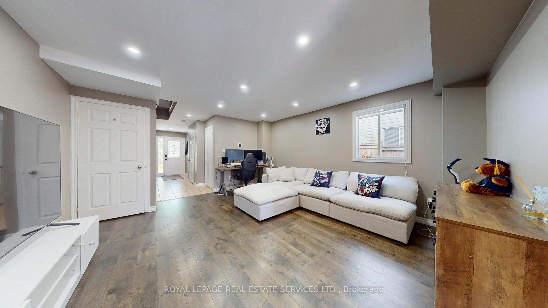 65 Morwick Drive