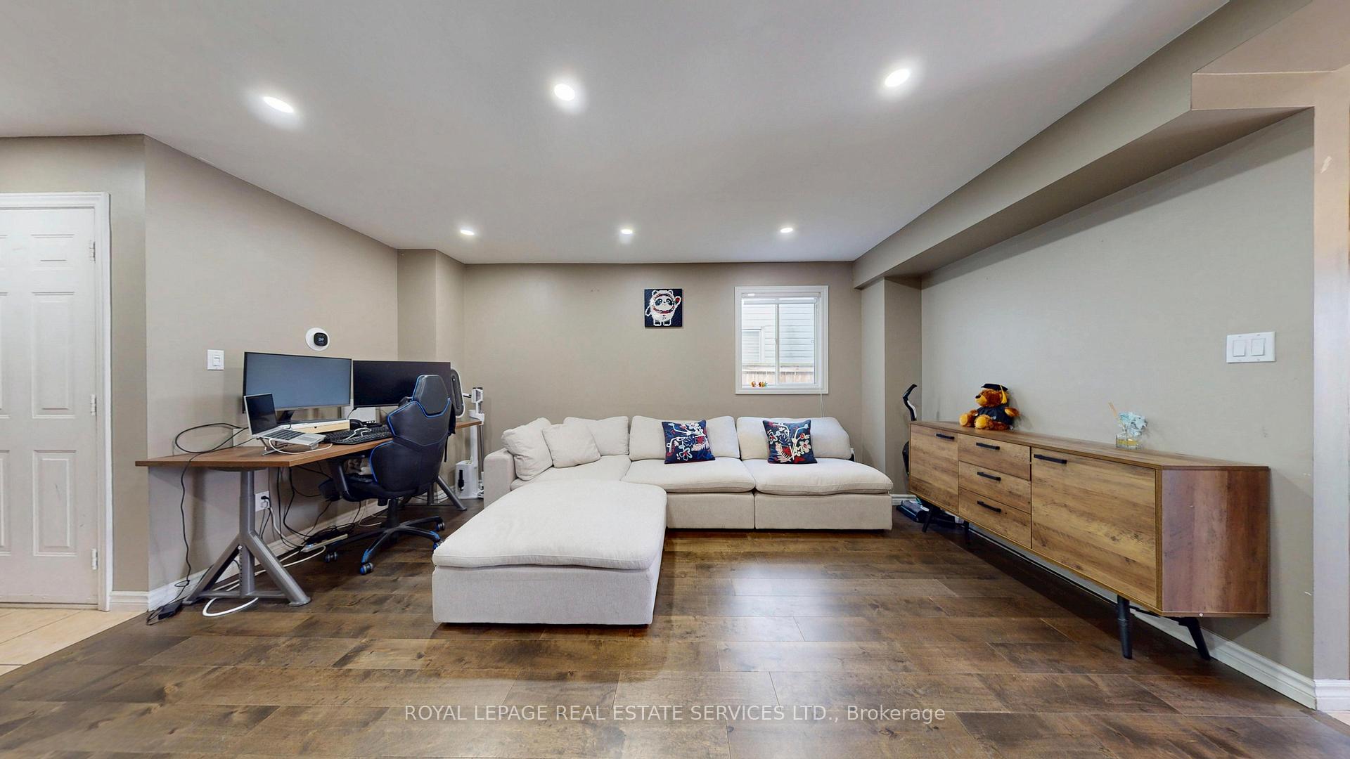 65 Morwick Drive