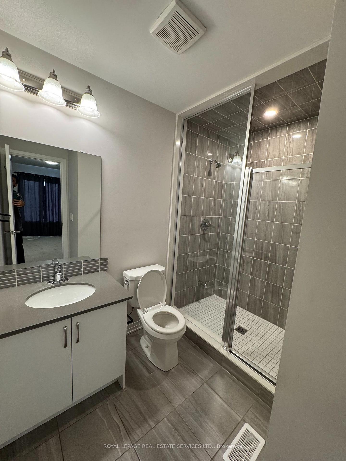 585 Colborne Street 1110