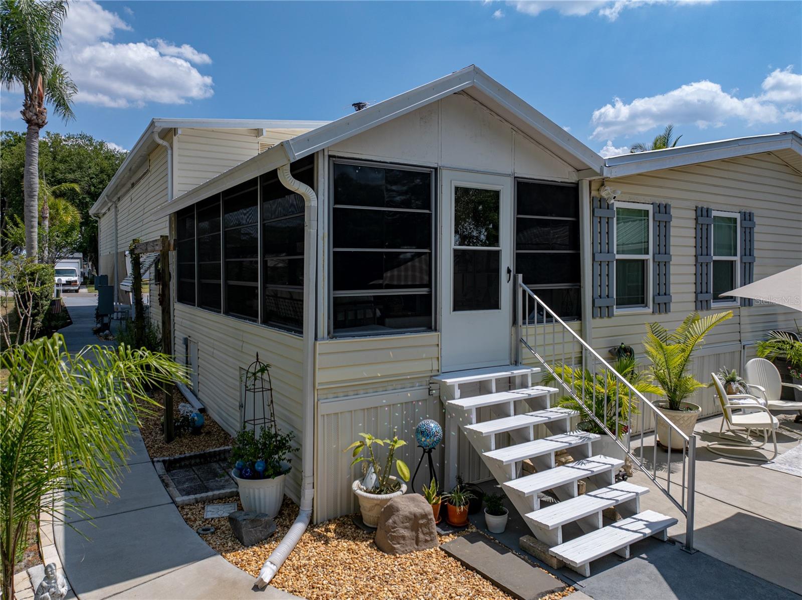5130 SHORE LINE DR