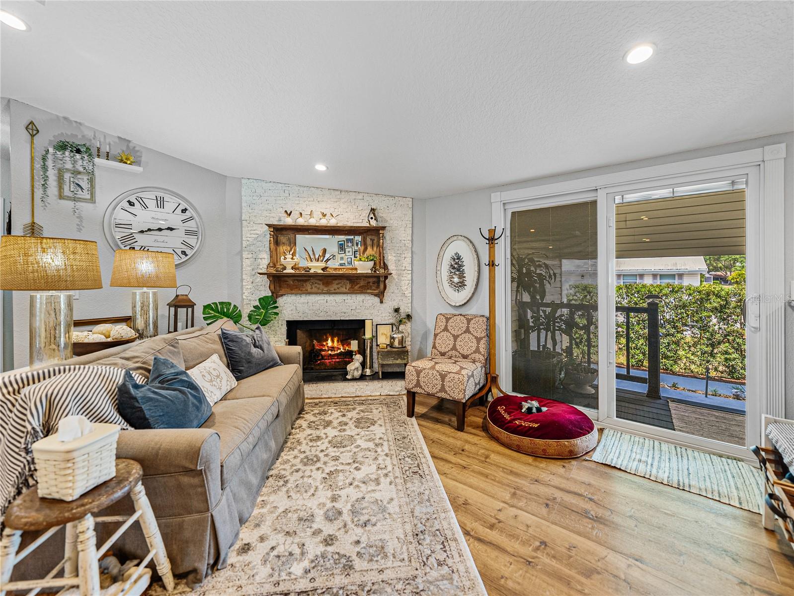 5130 SHORE LINE DR