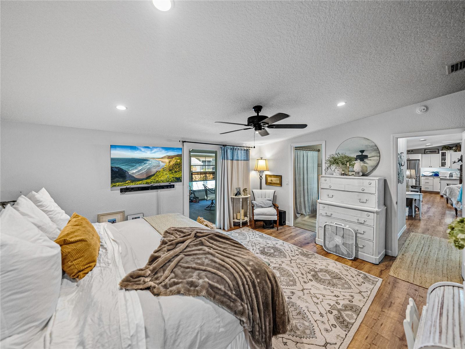 5130 SHORE LINE DR