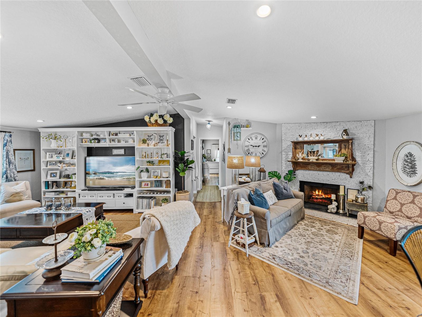 5130 SHORE LINE DR