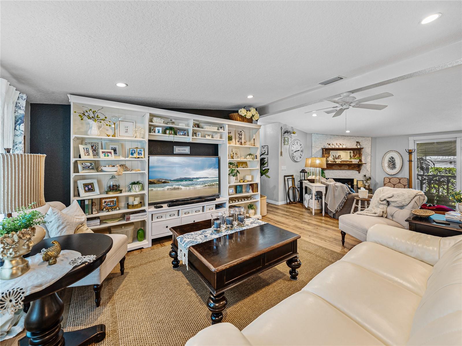 5130 SHORE LINE DR