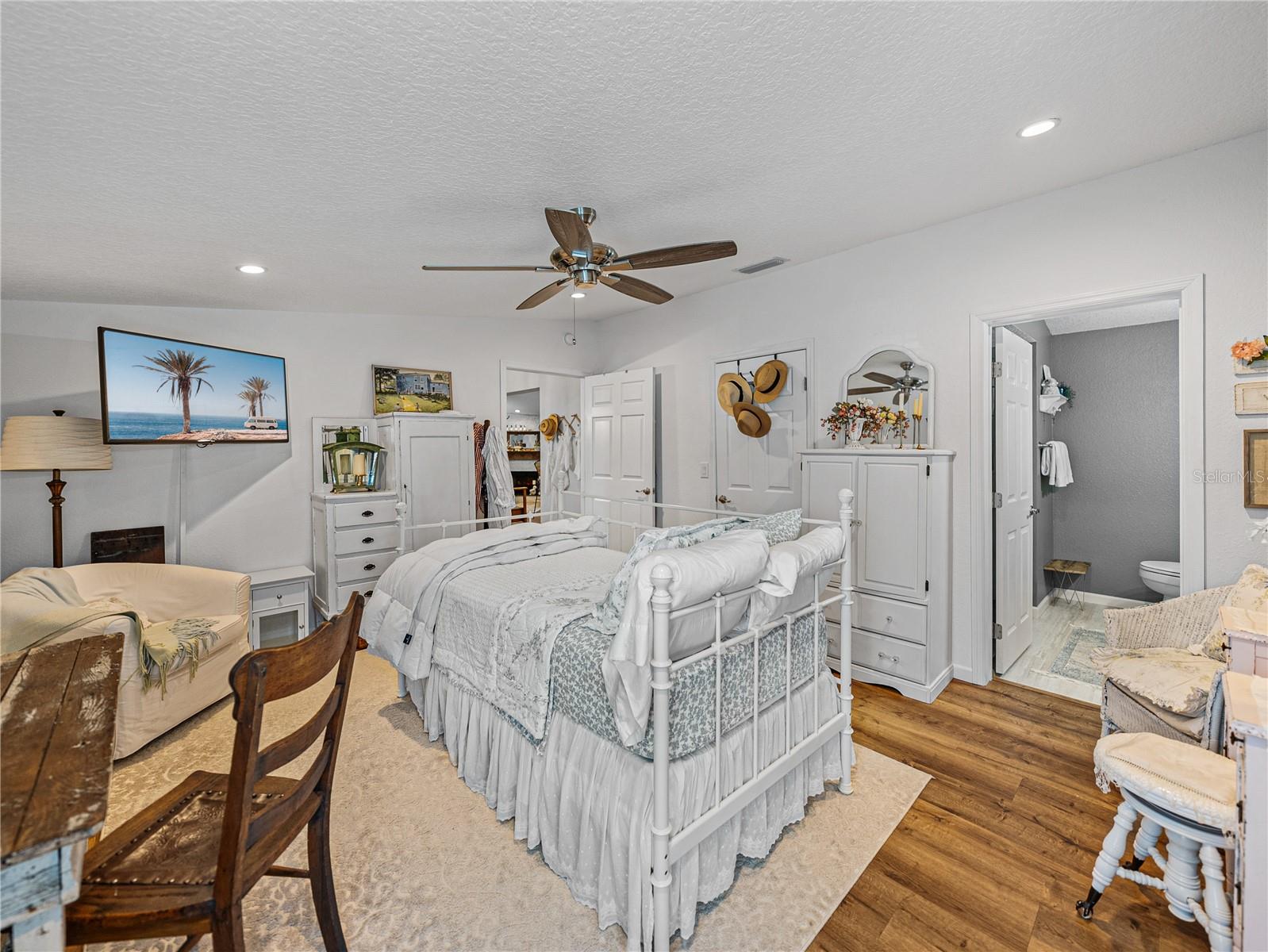 5130 SHORE LINE DR