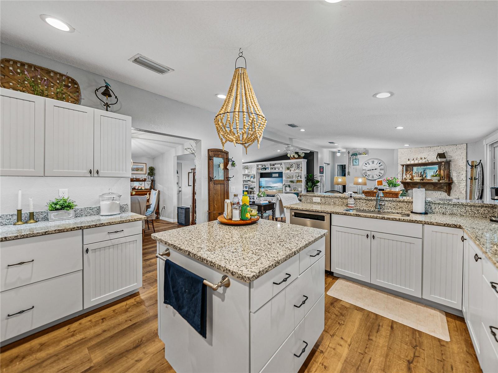 5130 SHORE LINE DR