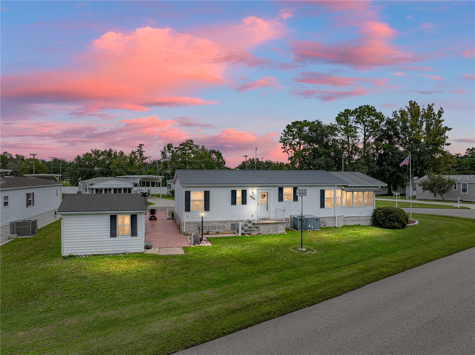 4963 NORTHSHORE DR
