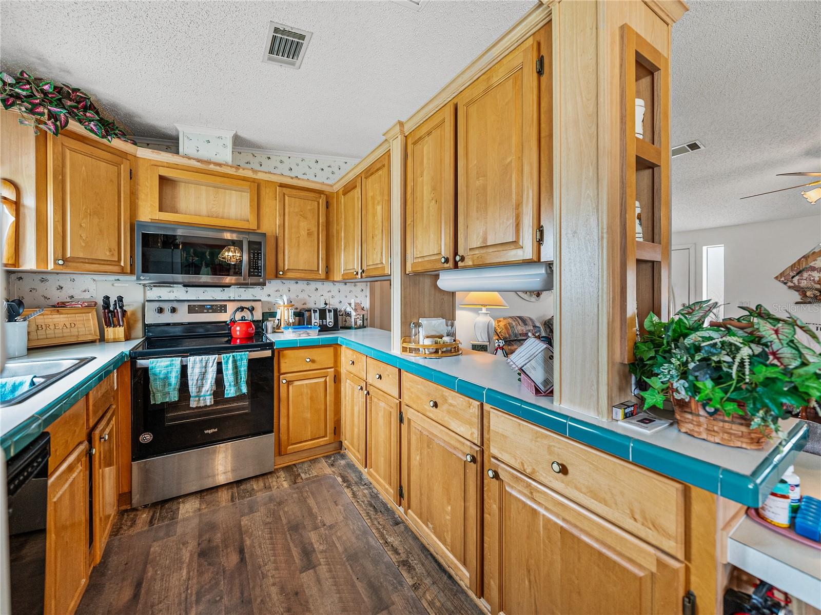 4963 NORTHSHORE DR