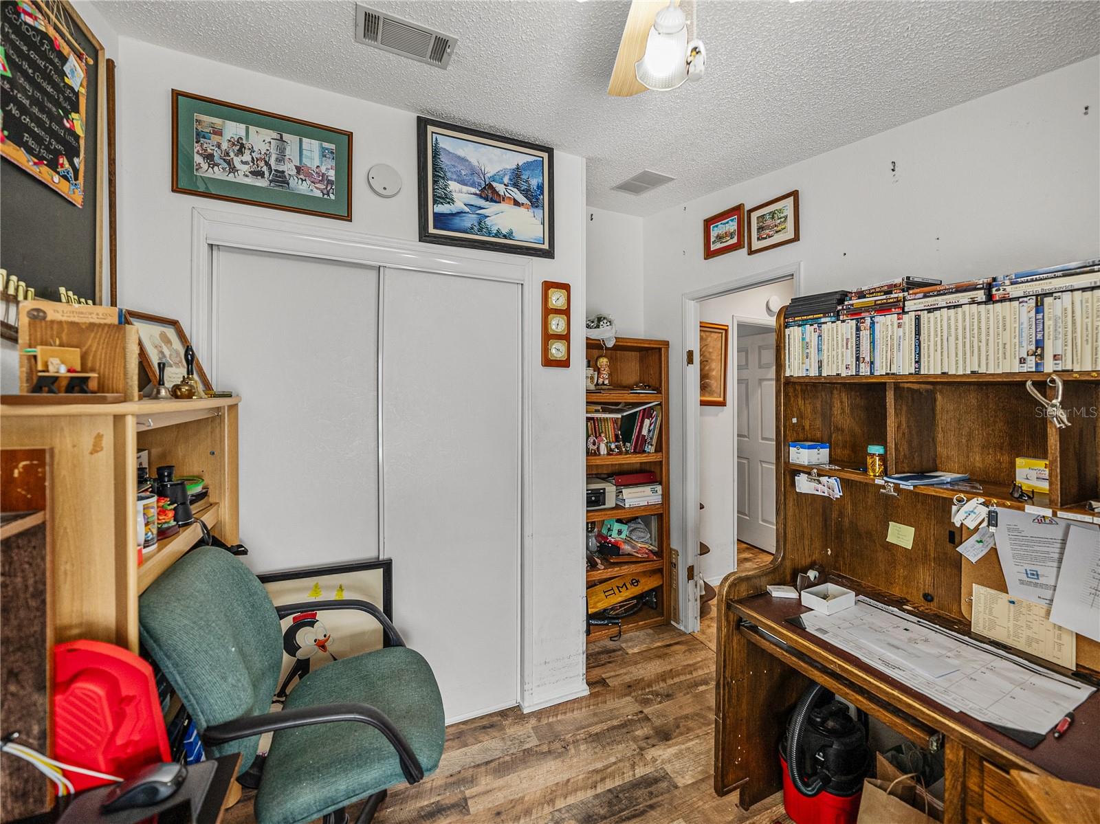4963 NORTHSHORE DR