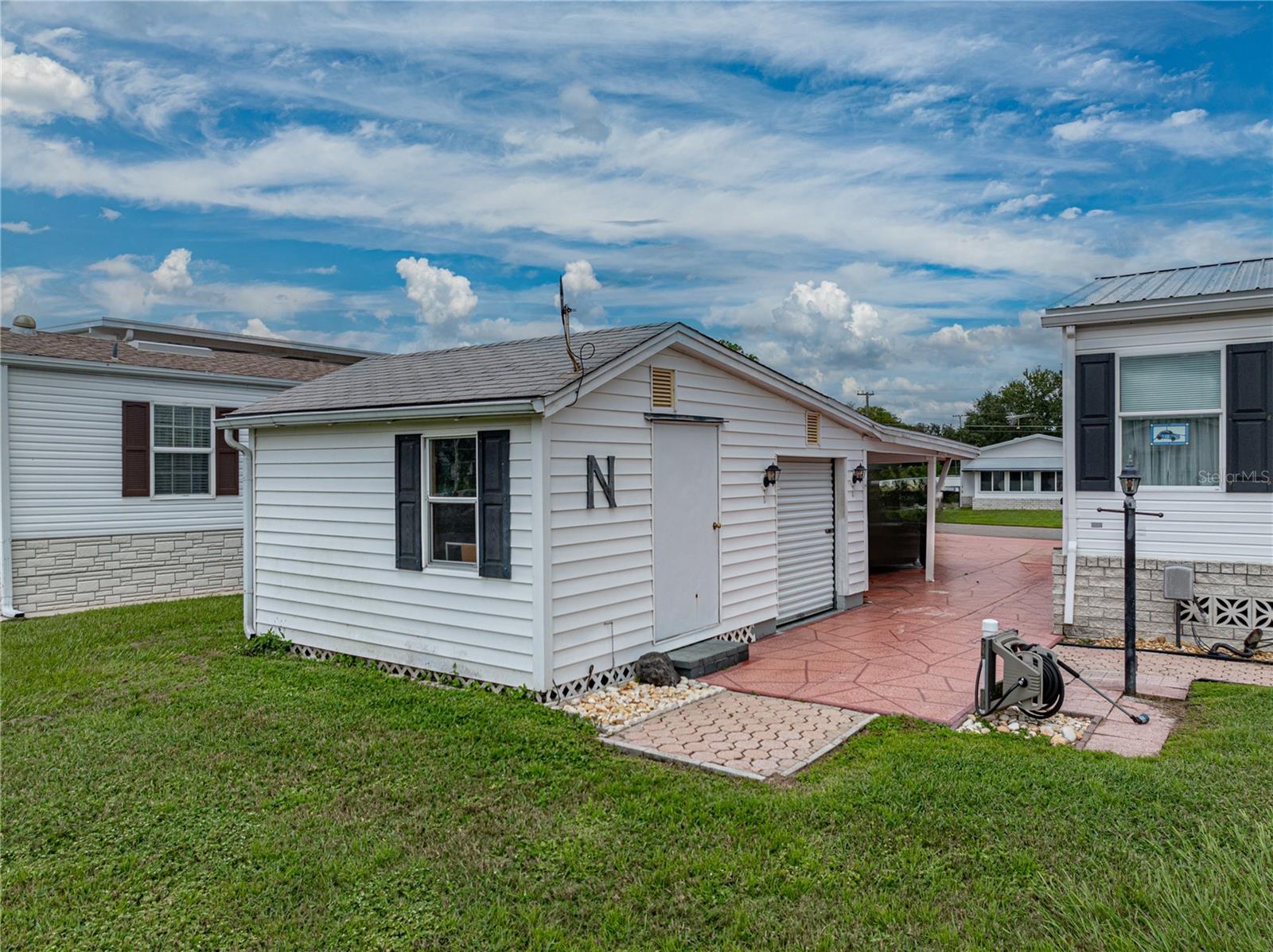 4963 NORTHSHORE DR
