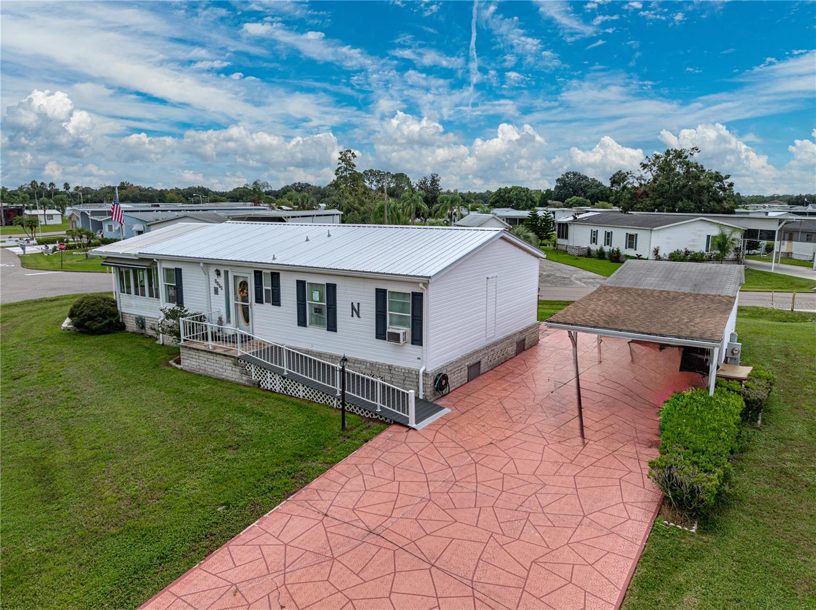 4963 NORTHSHORE DR