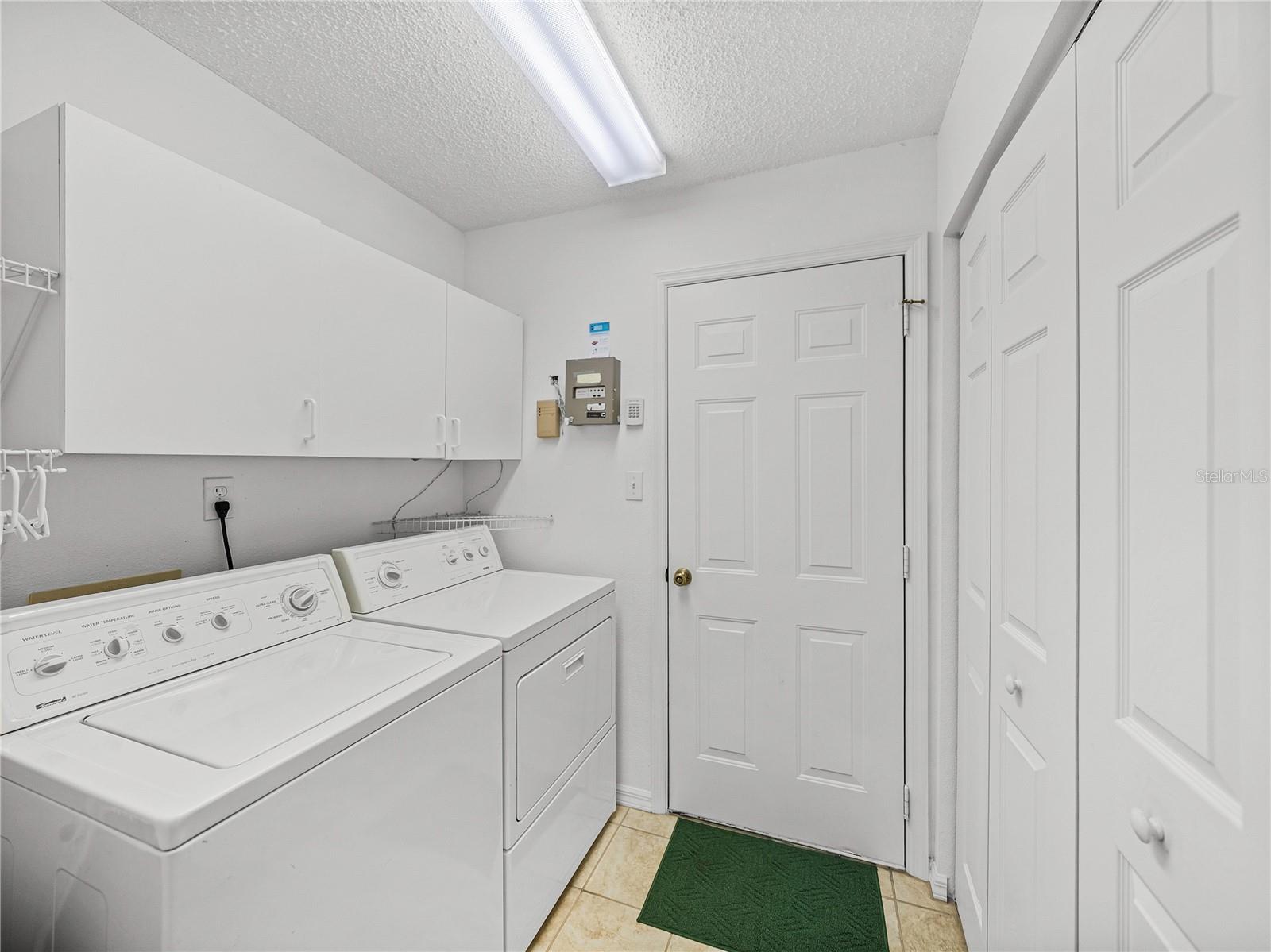 5838 MACAW PL