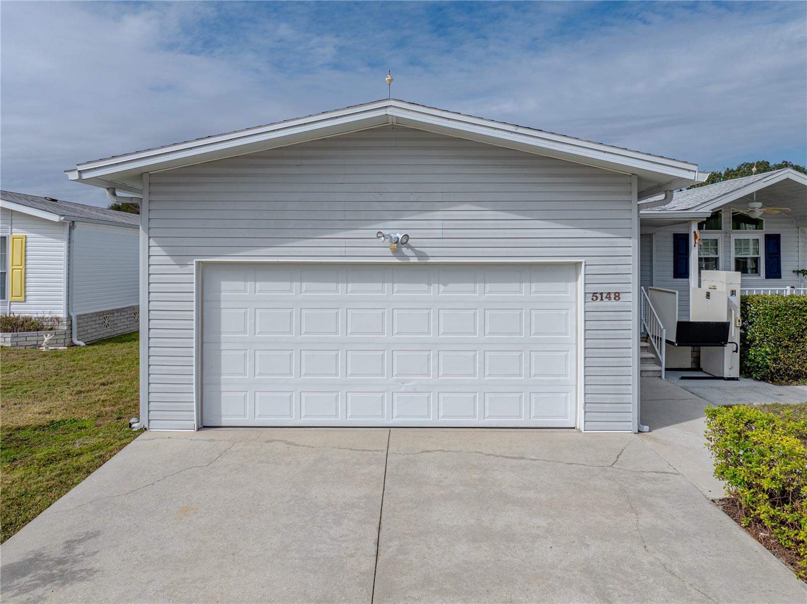 5148 ISLAND VIEW CIR N