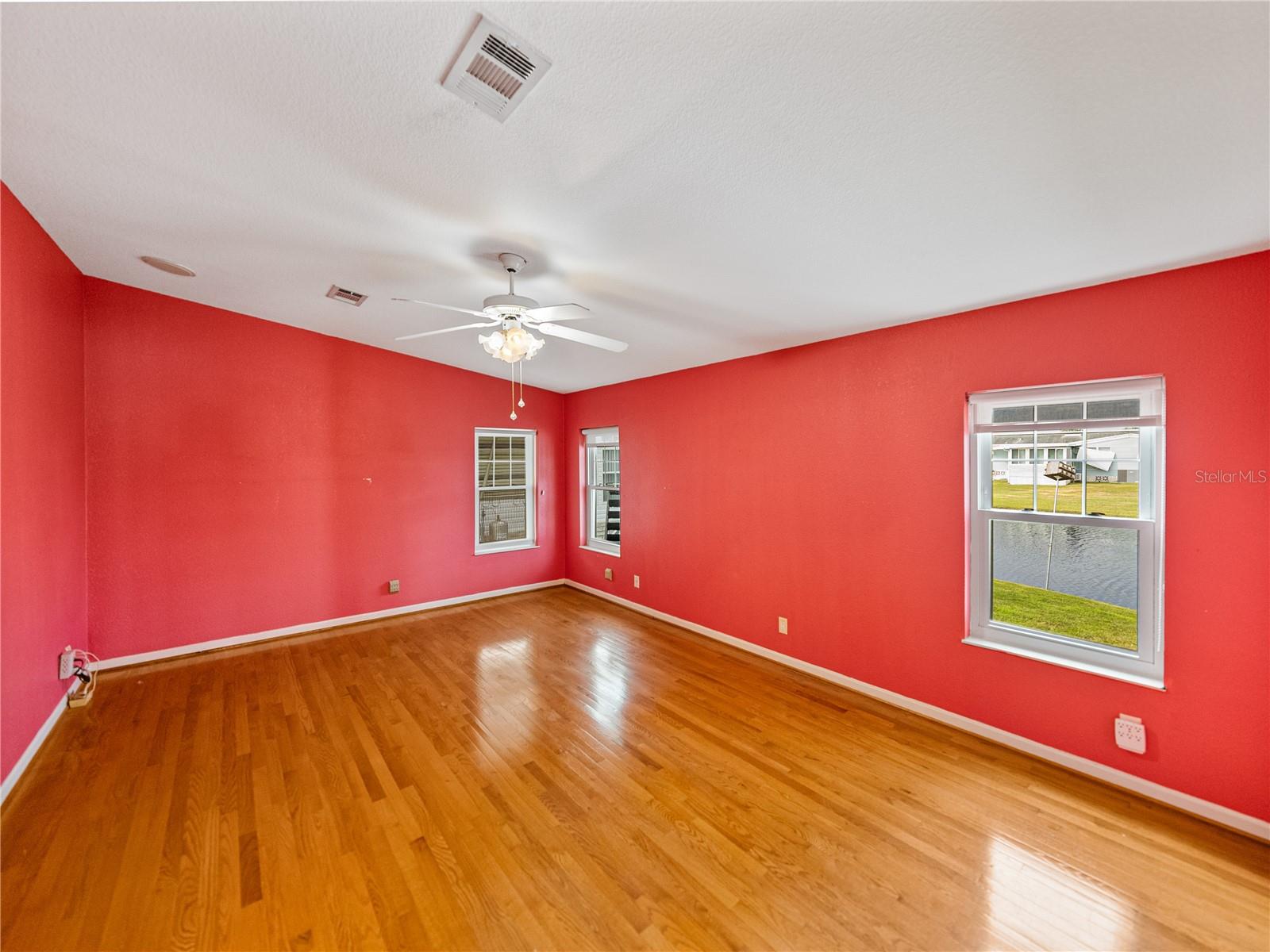 5148 ISLAND VIEW CIR N