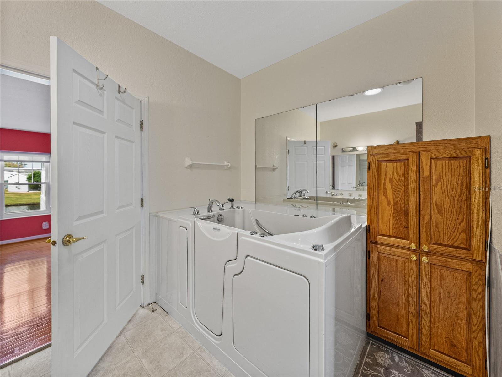 5148 ISLAND VIEW CIR N