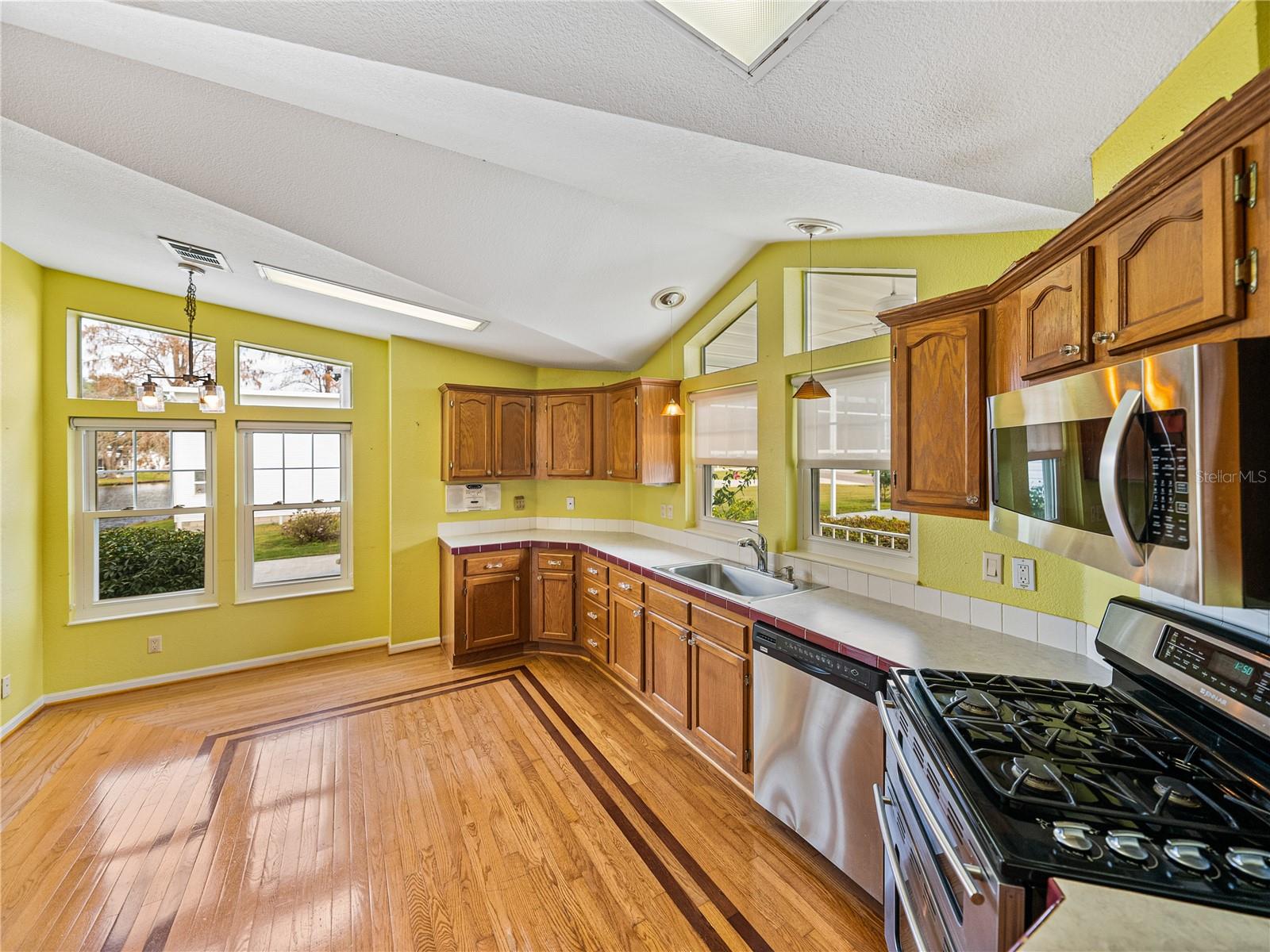 5148 ISLAND VIEW CIR N