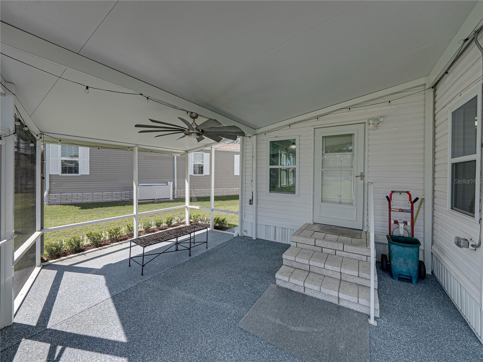 8925 SOUTHSHORE CT