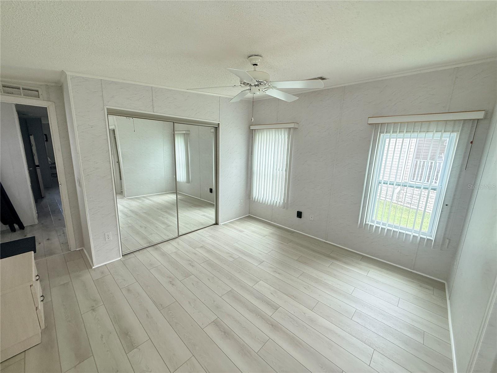 8925 SOUTHSHORE CT